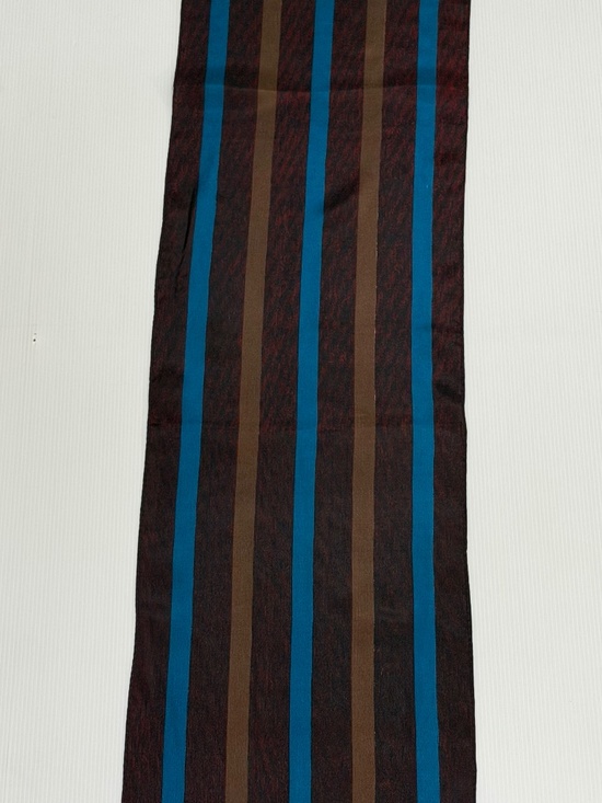 Albert Nipon Accessories - Albert Nipon Vintage Scarf  100% Silk. Made in Japan